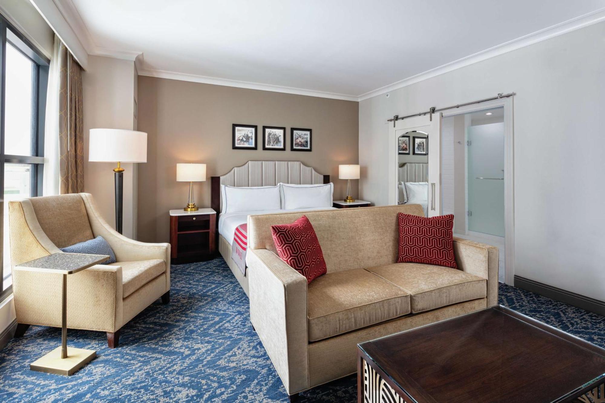 The Higgins Hotel New Orleans, Curio Collection By Hilton Exterior foto