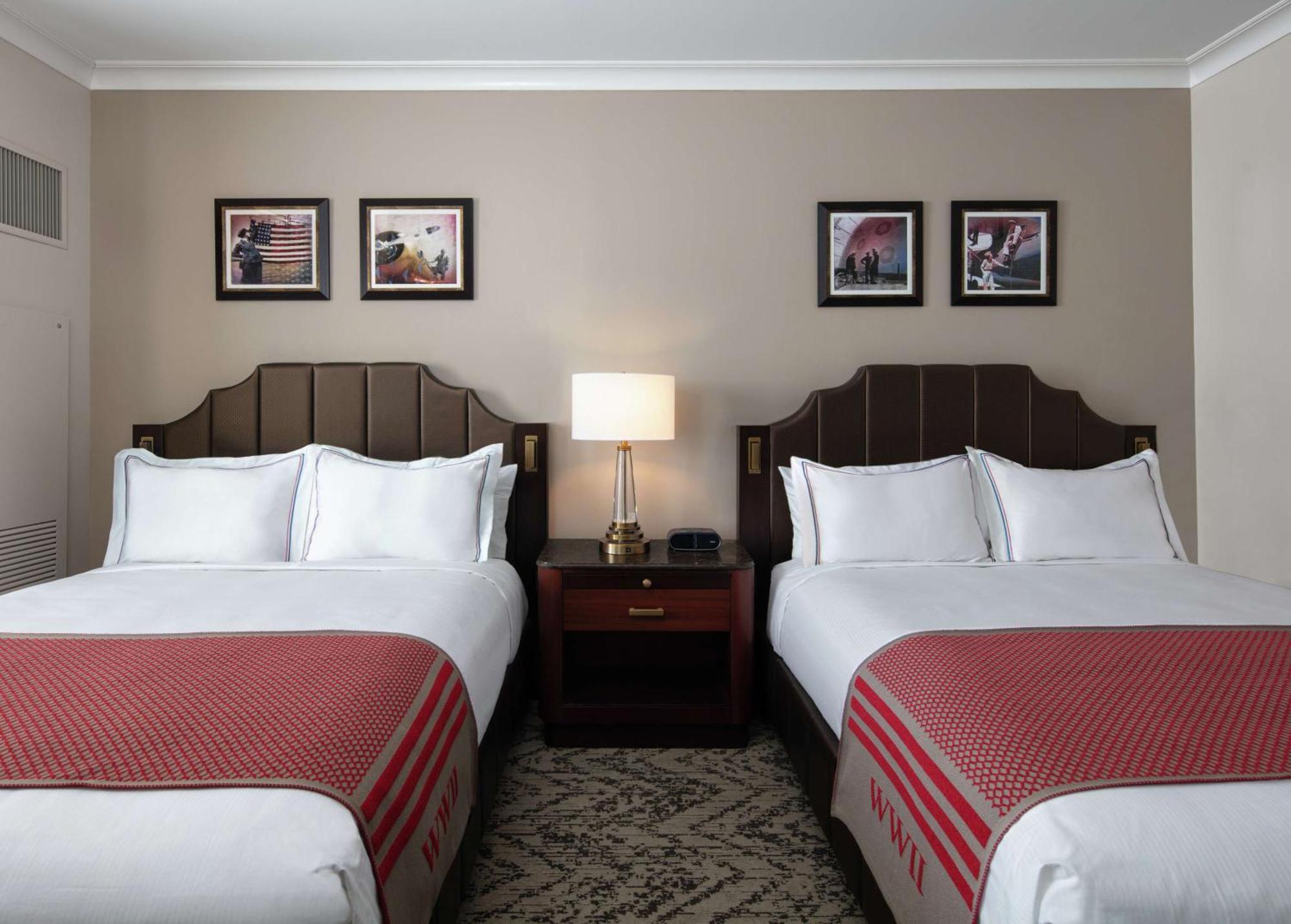 The Higgins Hotel New Orleans, Curio Collection By Hilton Exterior foto