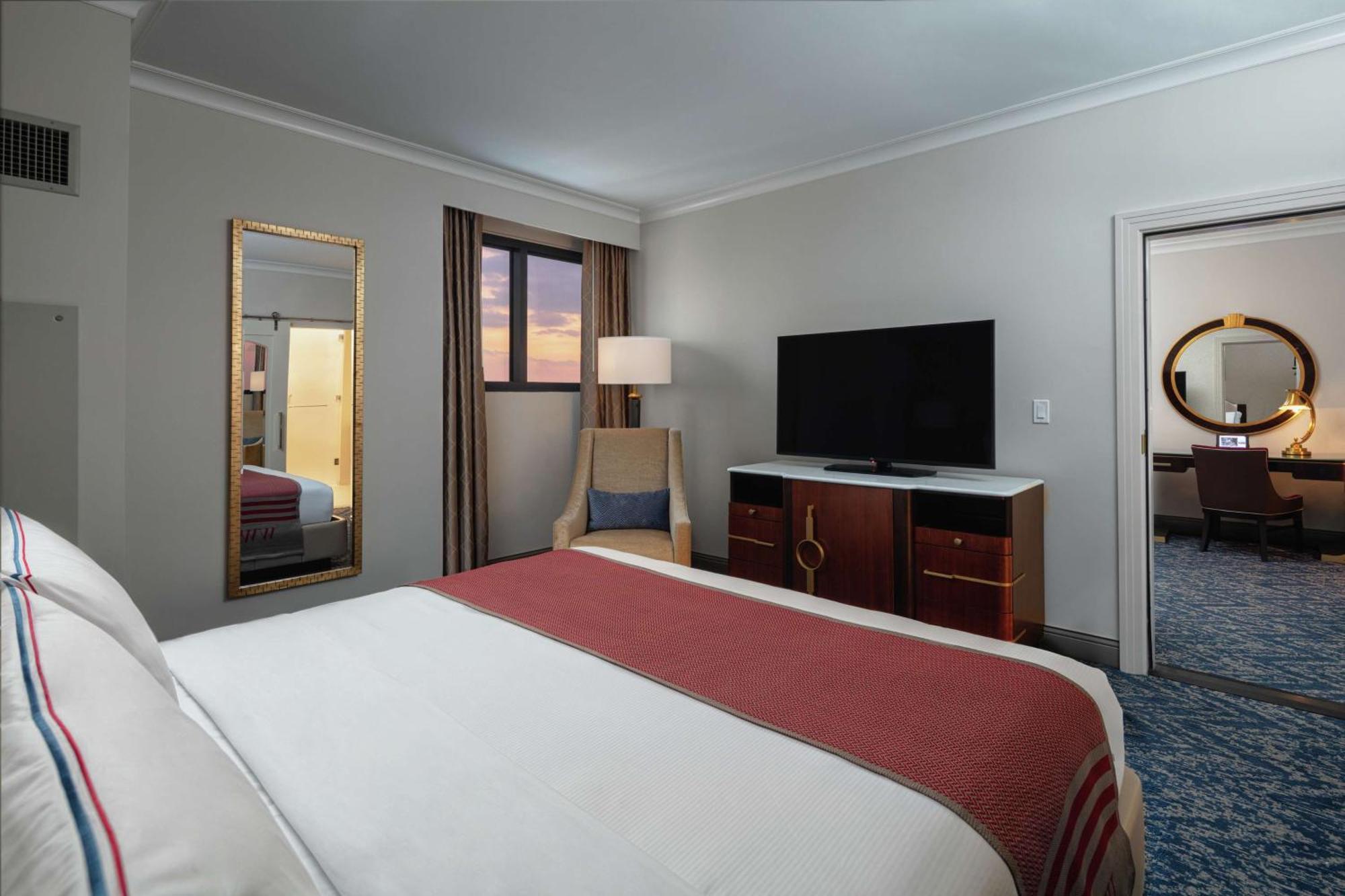 The Higgins Hotel New Orleans, Curio Collection By Hilton Exterior foto